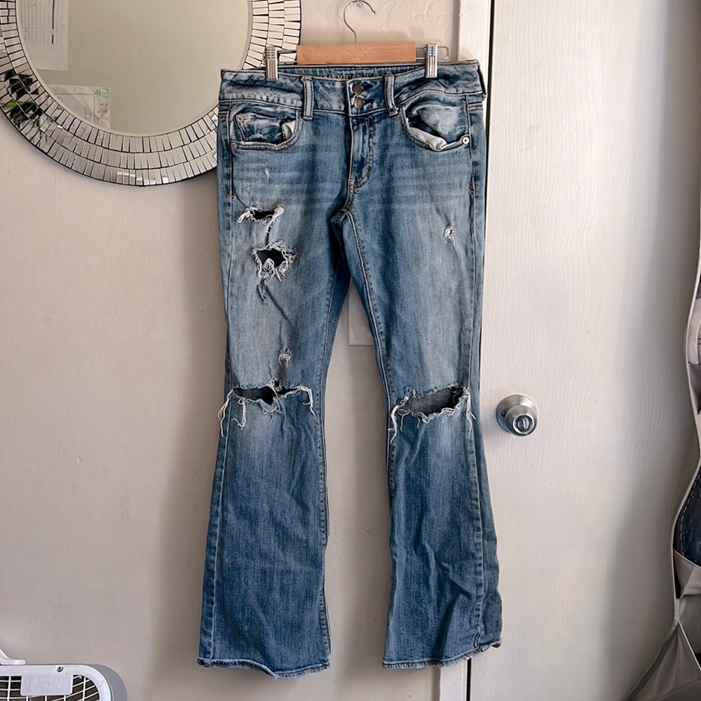 Y2K American eagle low waisted boot cut jeans Size 6